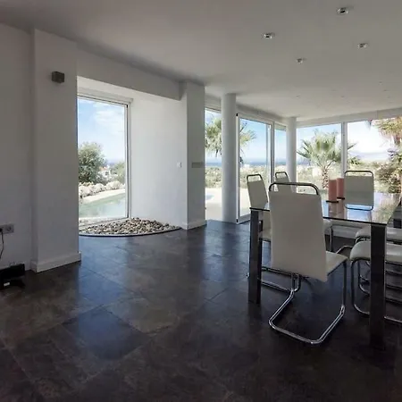 Sunset Villa Marbella - Infinity Pool & Sea View Homestay *
